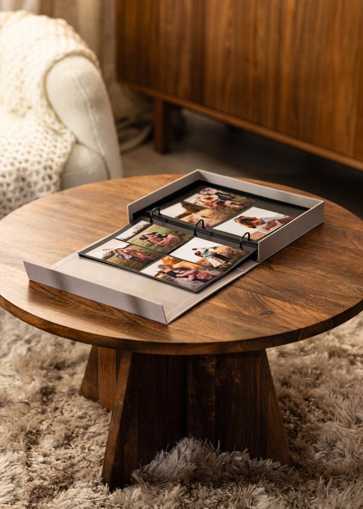 KAILA OUR LOVE uds.ORY Grey - Coffee Table Photo lbum (60 Negro Sidor)