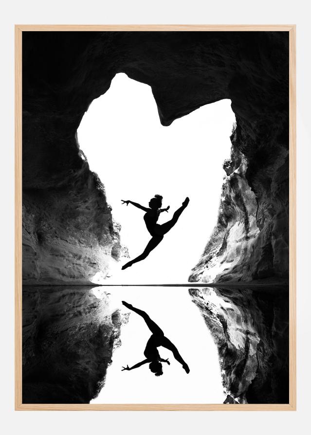 A beating heart Póster