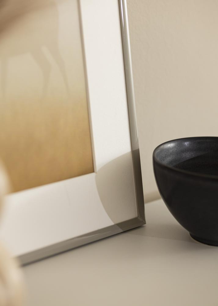 Marco New Lifestyle gris tierra 20x30 cm - Paspartús Blanco 15x21 cm