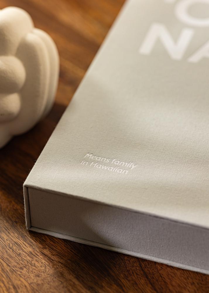 KAILA 'OHANA - Coffee Table Photo Álbum (60 Páginas negras / 30 hojas)