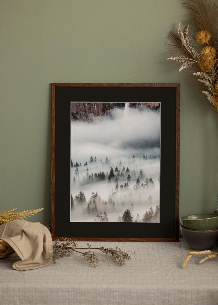 Marco Galant Castaño 40x50 cm - Paspartú Negro 12x16 inches