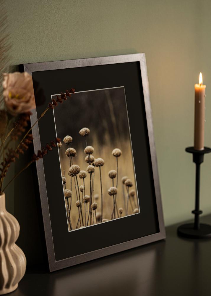 Marco Selection Castaño 40x50 cm - Paspartú Negro 30x40 cm