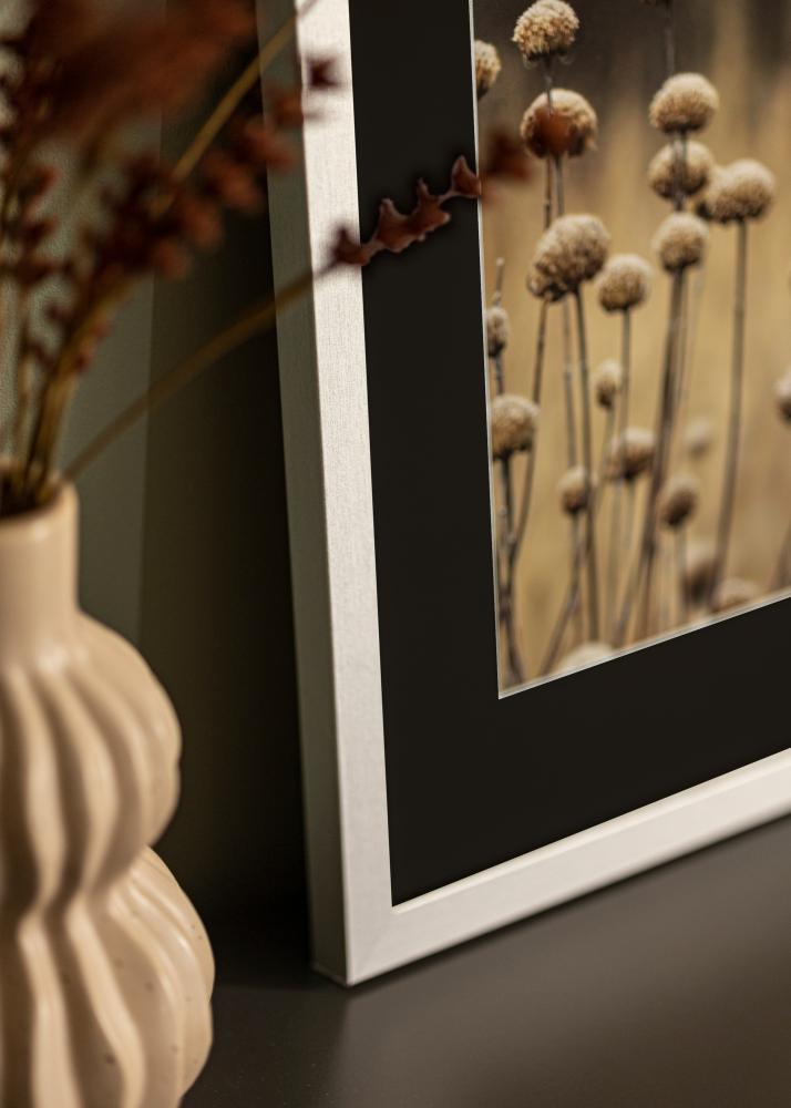 Marco Selection Plateado 70x100 cm - Paspartú Negro 62x93 cm