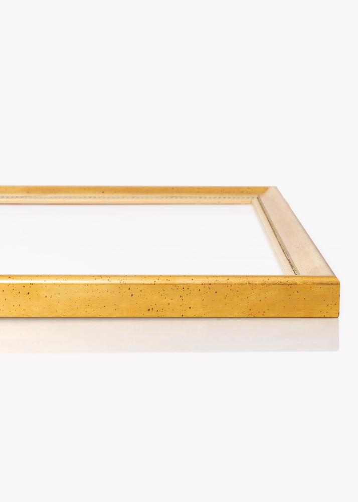 Marco Delighted 70x100 cm