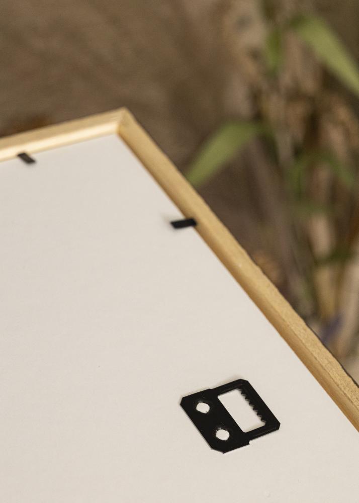 Marco Edsbyn Castaño 35x50 cm - Paspartú Negro 24x30 cm