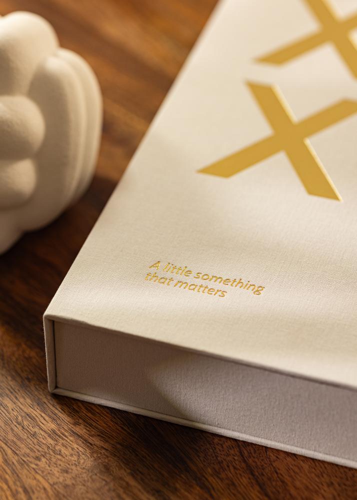 KAILA XOXO Crema - Coffee Table Photo Álbum (60 Páginas negras / 30 hojas)