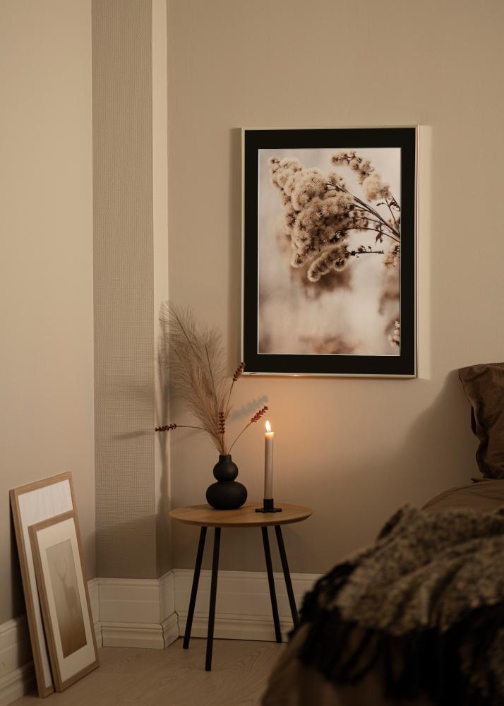 Marco Aluminio Acabado brillante Plateado 50x70 cm - Paspartú Negro 33x56 cm