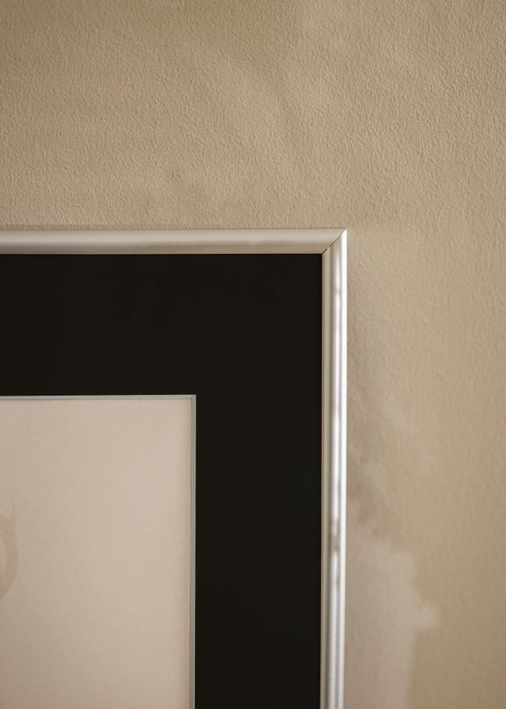 Marco Victoria Plateado 40x50 cm - Paspartú Negro 30x40 cm