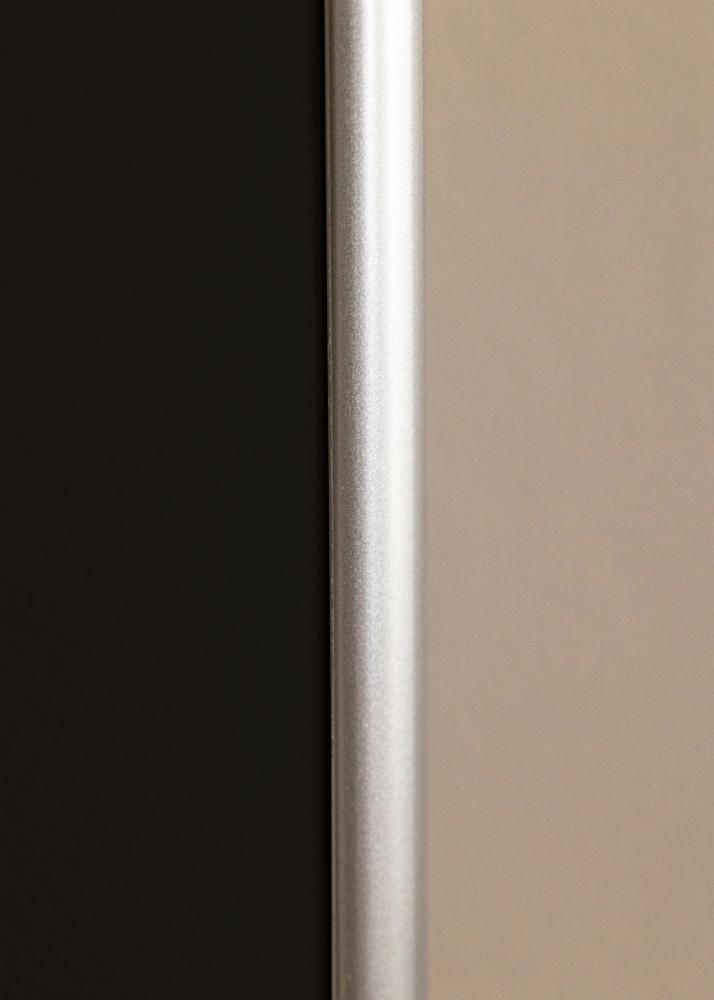 Marco Victoria Plateado 40x50 cm - Paspartú Negro 30x40 cm