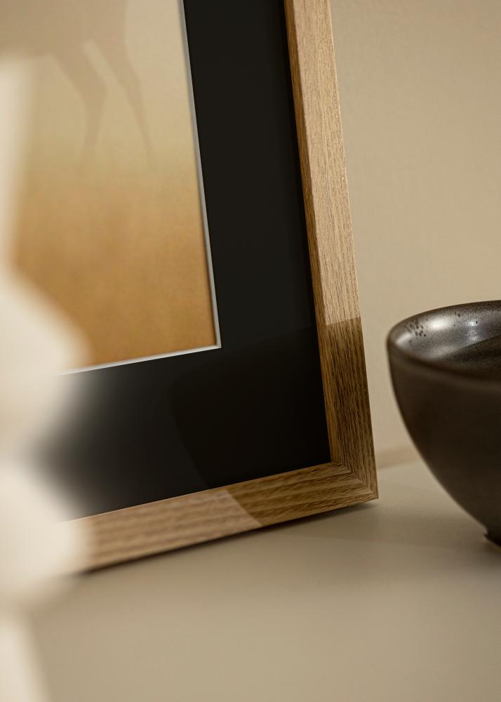 Marco Selection Roble 70x100 cm - Paspartú Negro 62x93 cm