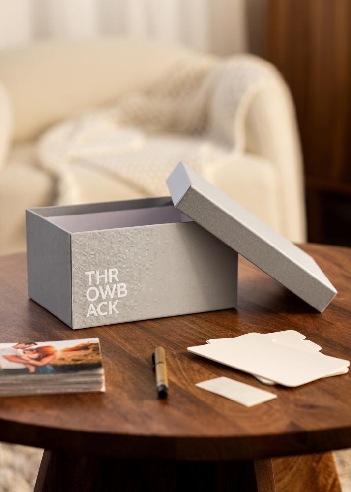 KAILA THROWBACK Caja de fotos (700 imágenes en 10x15 cm) - Gris