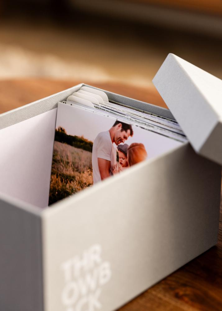 KAILA THROWBACK Caja de fotos (700 imágenes en 10x15 cm) - Gris