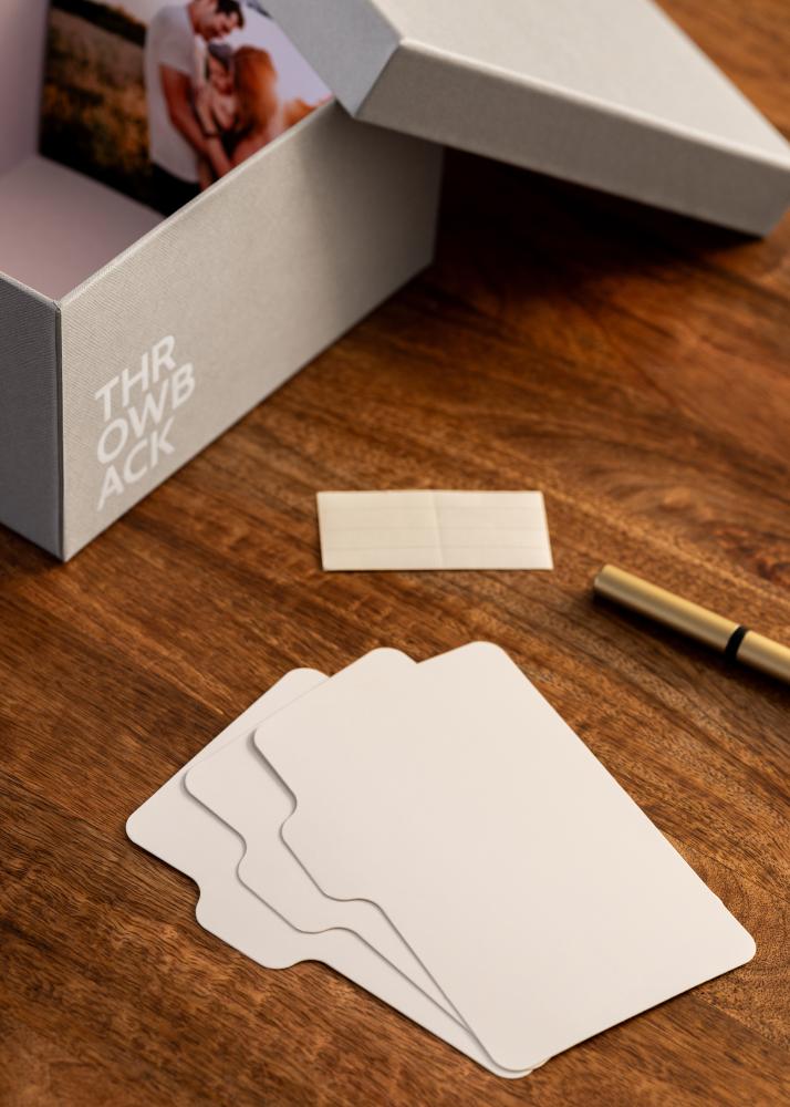 KAILA THROWBACK Caja de fotos (700 imágenes en 10x15 cm) - Gris