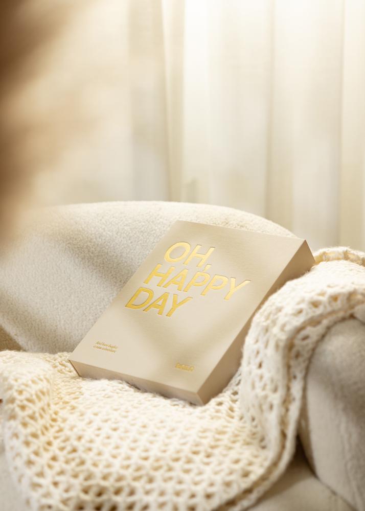 KAILA OH HAPPY DAY Crema - Coffee Table Photo Álbum (60 Negro Páginas)