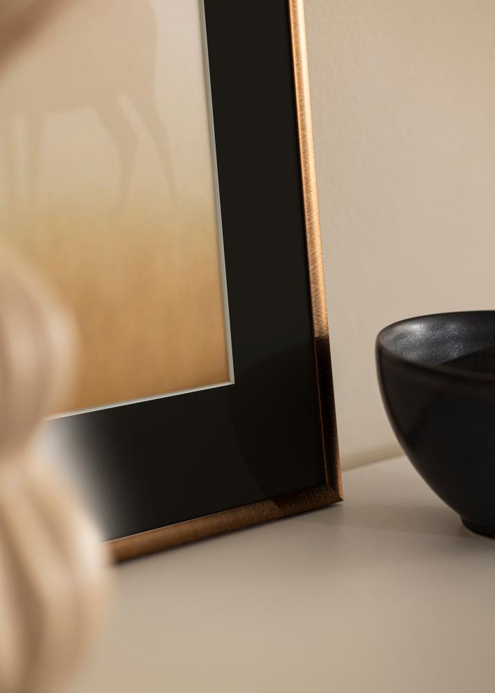 Marco New Lifestyle Bronce 70x100 cm - Paspartú Negro 62x85 cm