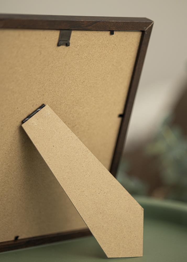 Marco Trendy Castaño 20x30 cm - Paspartú Negro 10x20 cm